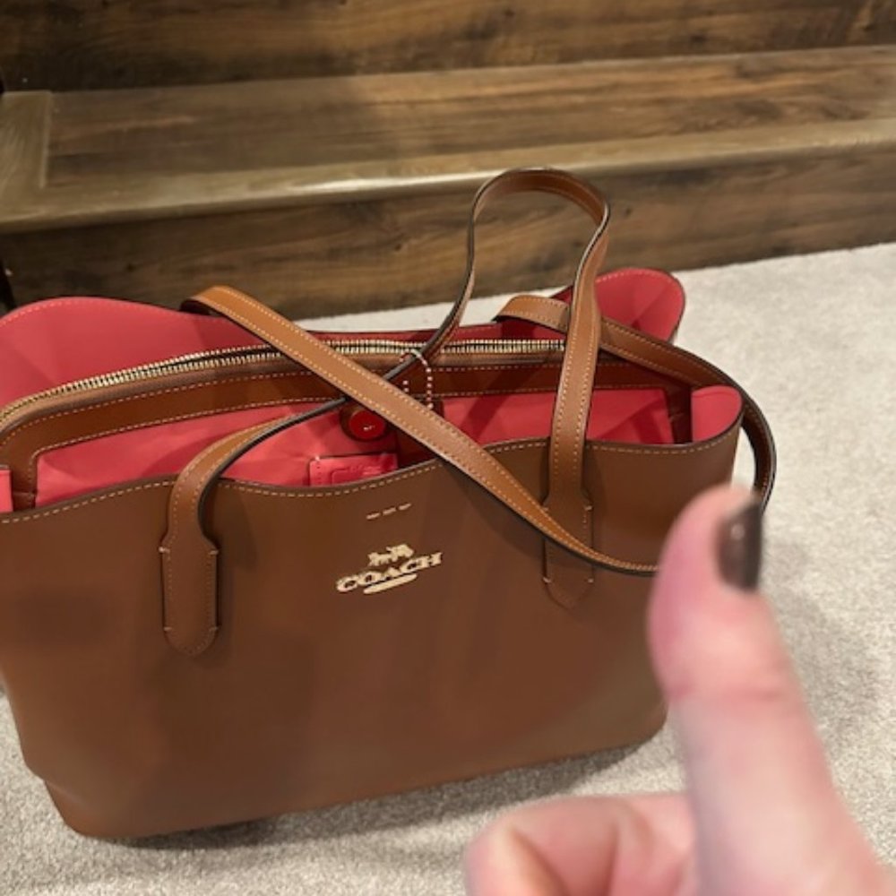 Coach bag (very good condition)